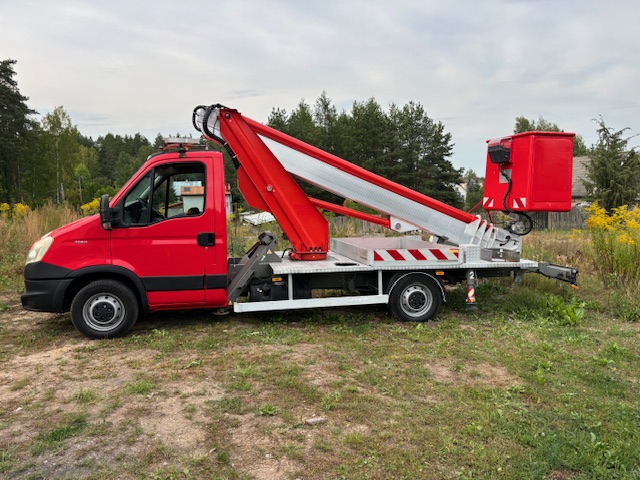 Podnośnik koszowy 28m